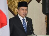 Mantan Wakil Wali Kota Padang, Ekos Albar menyatakan dirinya tidak jadi maju sebagai calon Wali Kota Padang pada Pilkada nanti.