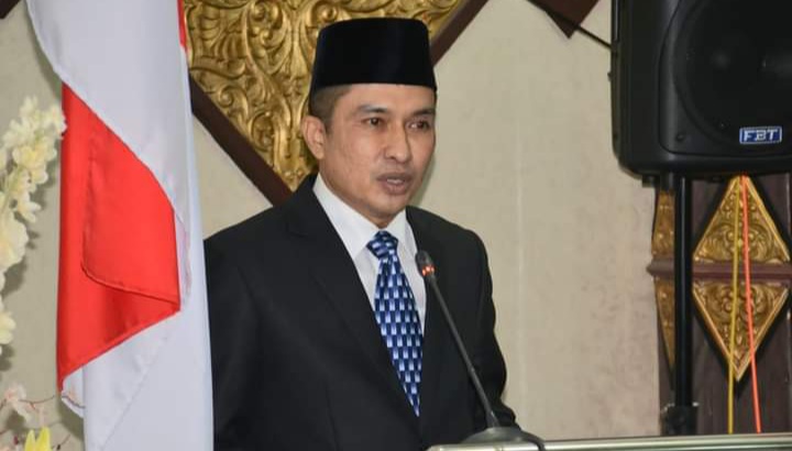 Mantan Wakil Wali Kota Padang, Ekos Albar menyatakan dirinya tidak jadi maju sebagai calon Wali Kota Padang pada Pilkada nanti.