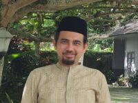 Masyarakat pers di Sumatra Barat berunjuk rasa di depan kantor Gubernur Sumbar di Kota Padang, Rabu 10 Mei 2023. Mereka mengecam upaya