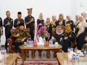 Sanggar Tari dan Musik Sofyani asal Bukittinggi, Sumatra Barat (Sumbar), akan mengikuti Festival Montoire di Perancis pada 4 Juli hingga