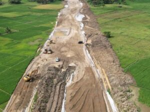 PT Hutama Karya (Persero) memaparkan progres pengerjaan jalan tol Padang-Pekanbaru yang menghubungkan dua provinsi, Sumbar dan Riau