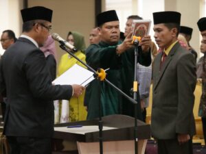Pj. Wali Kota Payakumbuh Rida Ananda melantik Dafrul Pasi sebagai Pj. Sekda Kota Payakumbuh. Pelantikan itu digelar di Aula Ngalau Indah,