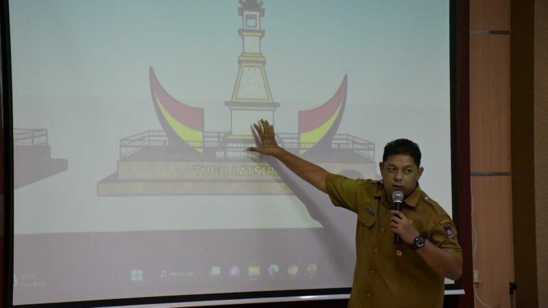 Pemko Padang Bangun Tugu Latsitardanus di Kantor Camat Lubeg