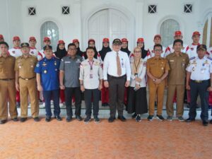 Sebanyak 14 calon Paskibraka utusan Kota Padang dilepas oleh Sekda Andree Algamar ke Provinsi Sumbar, Selasa, (8/5/2023). Ke-14 calon