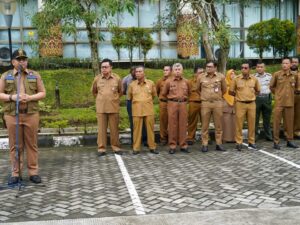 Serapan anggaran Pemko Padang baru mencapai angka 23 persen memasuki pertengahan tahun 2023. Sekda Padang, Andree Algamar meminta seluruh perangkat kerja daerah untuk mengoptimalkan dan menyegerakan program pembangunan.