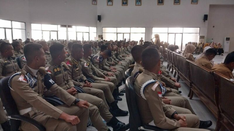 Selama 21 hari ke depan, 217 Praja IPDN kampus Sumatra Barat (Sumbar) melaksanakan praktik lapangan magang di 34 OPD Pemko Padang.