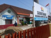 Ketua Balai Pelestarian Nilai Budaya (BPNB) Sumatra Barat (Sumbar), Undri menyebutkan bahwa bangunan lama SMA 1 Padang yang berada di Jalan