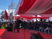 Presiden Jokowi yang sebelumnya dijadwalkan menghadiri pembukaan Pekan Nasional Petani dan Nelayan Indonesia (Penas Tani) XVI di Padang