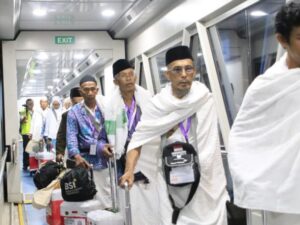 Kelompok terbang 17 yang merupakan kloter terakhir Embarkasi Padang telah diterbangkan ke Tanah Suci dari Bandara Internasional Minangkabau