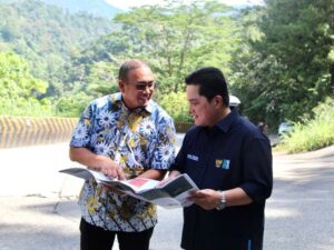 Andre Rosiade menyebutkan pembangunan Fly Over Sitinjau Lauik yang menghubungkan Kota Padang dengan Kabupaten Solok, Sumatra Barat