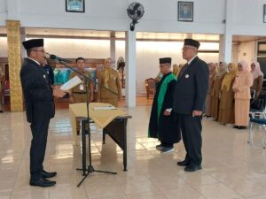 Wali Kota Padang Hendri Septa melantik Ferri Erviyan Rinaldy sebagai Kadisnakerin. Pelantikan dilaksanakan di Palanta Rumah Dinas Wali Kota