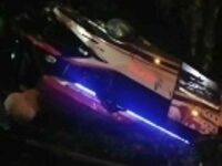 Bus MPM Kecelakaan di Panorama II Sitinjau Lauik