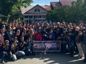 Bikers Brotherhood 1% MC Tanam Ratusan Pohon di Padang