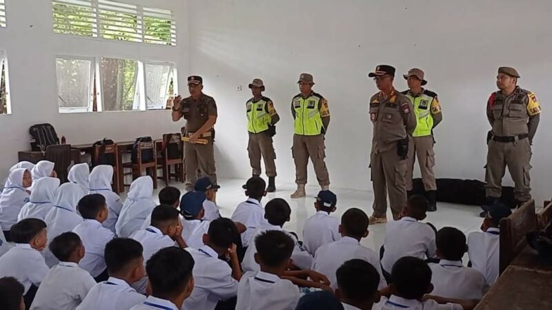 Hari Pertama Sekolah, Pol PP Padang Ingatkan Siswa Hindari Tawuran