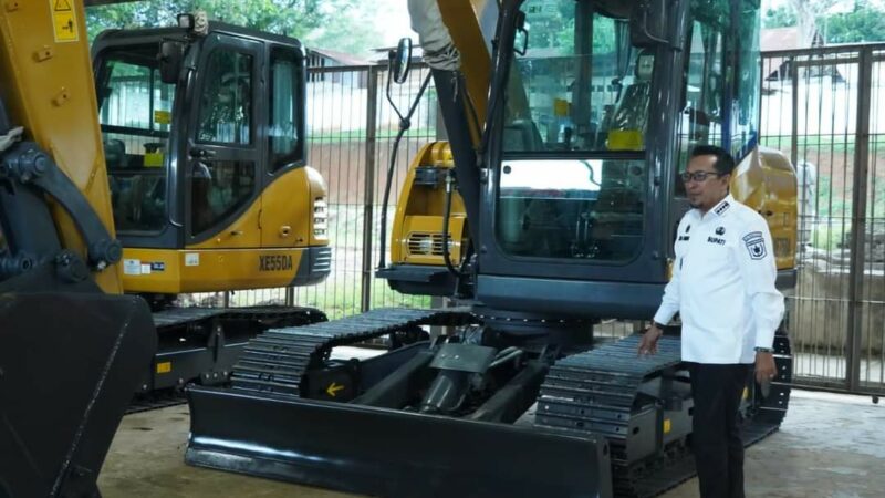 Antisipasi Bencana, Pemkab Tanah Datar Beli 2 Unit Eskavator