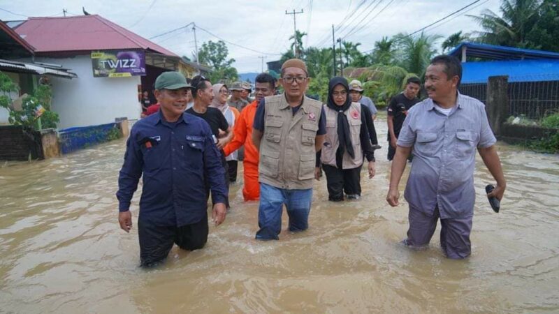 Cegah Banjir, Wako Padang Ingatkan Warga Jangan Buang Sampah Sembarangan