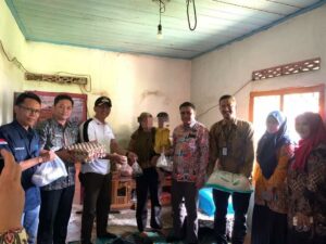 Program Orang Tua Asuh Pengentasan Stunting, Diskominfo Dharmasraya Kunjungi Keluarga Binaan