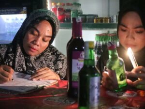 Awasi Peredaran Minol, Tim Gabungan Sisir Kafe Karaoke di Padang