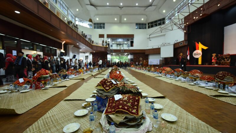 Semen Padang Dukung Alek Nagari Lubuk Kilangan