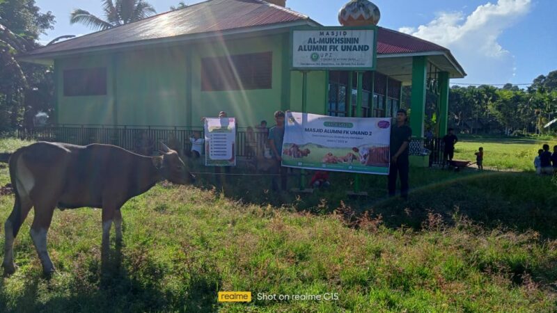 MPZ Alumni FK Unand Salurkan Hewan Kurban ke 21 Titik di Pelosok Sumbar