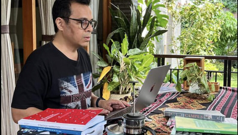 Wakil Menteri Kominfo Nezar Patria