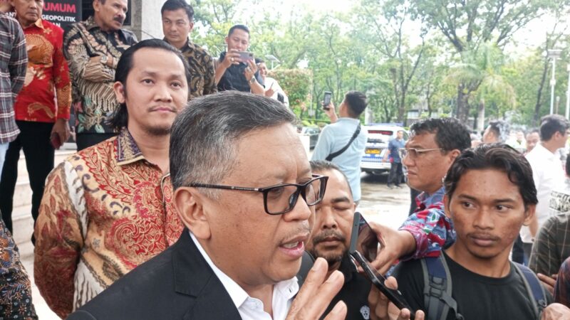 Sekretaris Jenderal PDI Perjuangan, Hasto Kristiyanto mengatakan bahwa partainya akan menyiapkan bakal nama untuk maju dalam Pemilihan Gubernur Sumatra Barat (Sumbar) 2024. Namun ketika ditanya siapa yang akan diusung, Hasto belum mau menyebut nama.