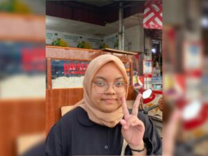 Seorang mahasiswi dikabarkan menghilang di Padang. Berdasarkan penuturan keluarga, mahasiswi tersebut bernama Yolanda Yorend (23)