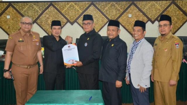 Sejumlah OPD di lingkungan Pemko Padang mengalami perubahan. Yaitu, ada yang mengalami perubahan kelembagaan dari kantor menjadi badan,