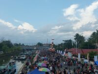 Berukuran 12 Meter, Bagaimana Cara Tabuik Dibawa ke Tepi Laut?