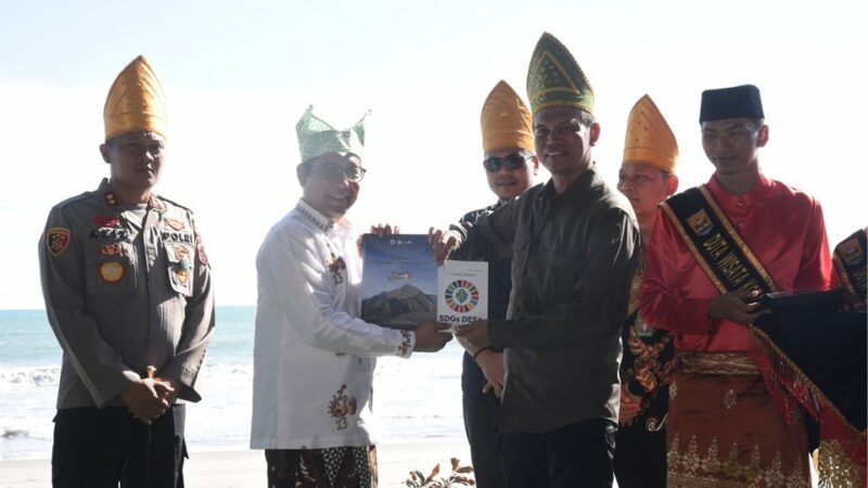 Menteri Halim Launching Lomba Desa di Pariaman