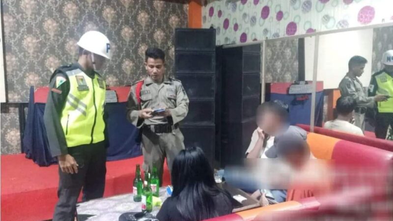 Operasi Gabungan, Pol PP Padang Amankan 19 Orang dari Tempat Hiburan Malam