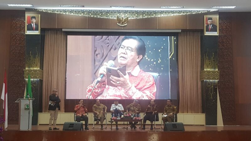 Profesor Unand Terbitkan Buku 'Rencana Aksi Pengembangan Ekonomi Rakyat, Teori, Fakta dan Aplikasi'