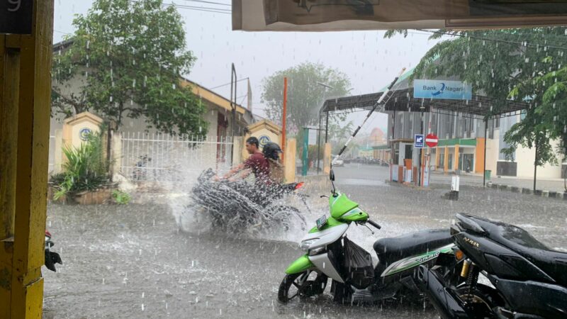 BMKG: Waspadai Cuaca Ekstrem di Sumbar