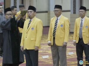 Rektor Lantik Wakil Dekan se Lingkungan UNP, Ini Daftarnya