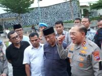 Penjelasan Pengurus Masjid Raya Sumbar Terkait Video Polisi Pakai Sepatu ke Dalam Masjid Kala Memaksa Warga Air Bangis Pulang