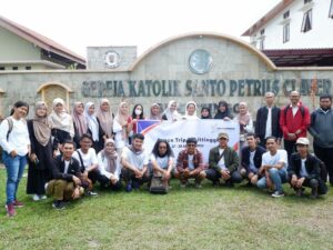 Merawat Keberagaman, Anak Muda Bukittinggi Kunjungi Rumah Ibadah