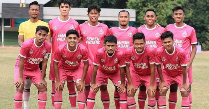 Format kompetisi Liga 2 2023-2024 resmi diumumkan PT Liga Indonesia Baru (LIB). Pada musim ini, Liga 2 diisi 28 klub yang terbagi dalam empat