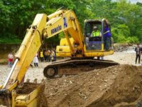 Atasi Kekeringan di Padang, Sungai Lubuk Laweh Dinormalisasi