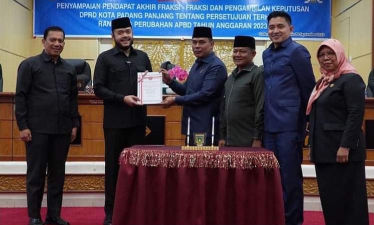 Pemko dan DPRD Padang Panjang Sepakati APBD Perubahan 2023
