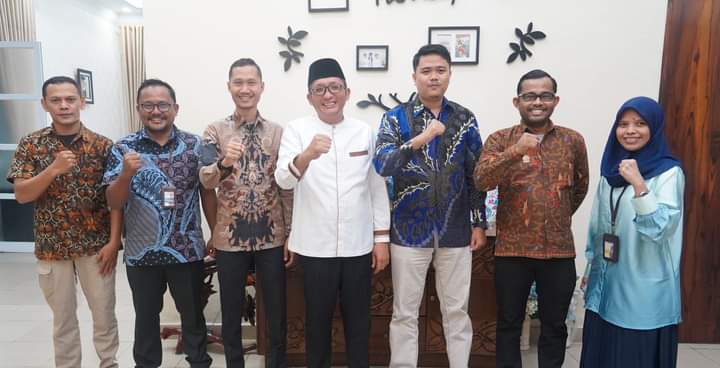 Pemko Padang - Bawaslu Padang Bersinergi Sukseskan Pemilu 2024