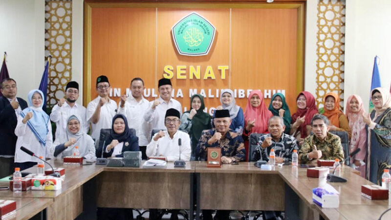 Brancmarking Senat UIN Imam Bonjol ke UIN Malik Ibrahim Malang. [Foto: Dok. UIN IB Padang]