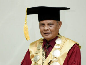 Haji ramah lansia dijadikan tagline oleh Kementerian Agama RI dalam musim haji 1445H/2024. Haji ramah lanjut usia yes, ini maksudnya