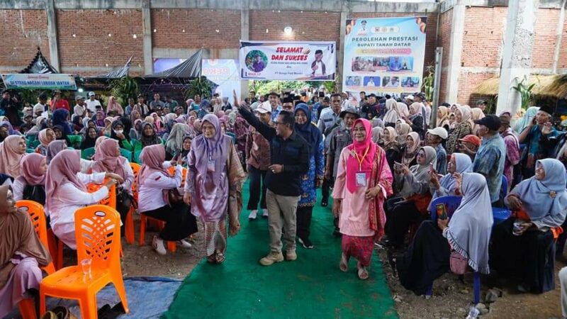 Lintau Buo Utara Gelar Pekan Tani, Bupati: Membangkitkan Semangat Petani