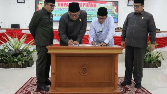 DPRD dan Pemkab Tanah Datar Setujui Ranperda APBD Perubahan 2023