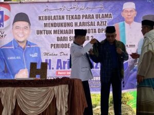 Caleg DPR RI Arisal Aziz mendapat dukungan dari seribuan ulama di Sumbar