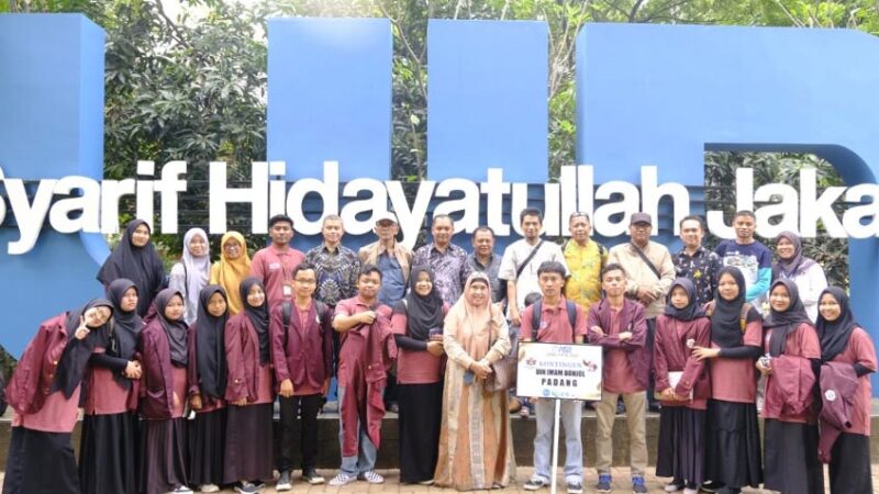 Kontigen UIN IB Padang mengikuti OASE 2023 di UIN Syarif Hidayatullah Jakarta. [Foto: Dok. UIN IB Padang]