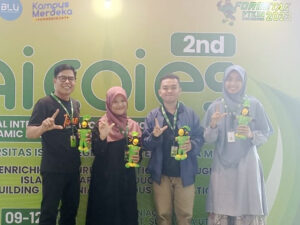 Mahasiswa FTK UIN IB Padang meraih juara dalam ajang AICOIES ke-2. [Foto: Dok. UIN IB Padang]