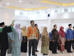 Pelantikan pejabat pelaksana akademik dan PNS di lingkungan UIN IB Padang. [Foto: Dok. UIN IB Padang]