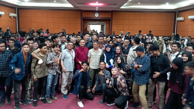 Talkshow Rocky Gerung di UBH: Bung Hatta Itu Logikanya Kuat, Etikanya Bersih