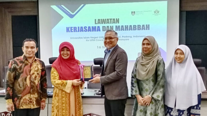 Kunjungan delegasi UIN IB Padang ke Malyasia menjajaki kerjasama. [Foto: Dok. UIN IB Padang]